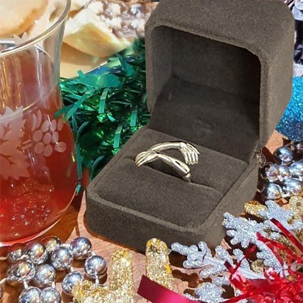 New-Couple Hug Ring Womens Day Gift Friends Mother Sister Girlfriend Gift
