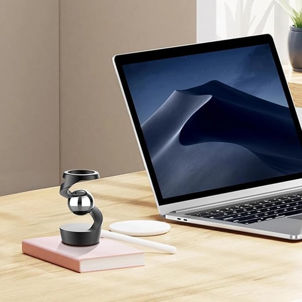 🎁HOT Sale 42% OFF - Gravity Defying Kinetic Desk Toy