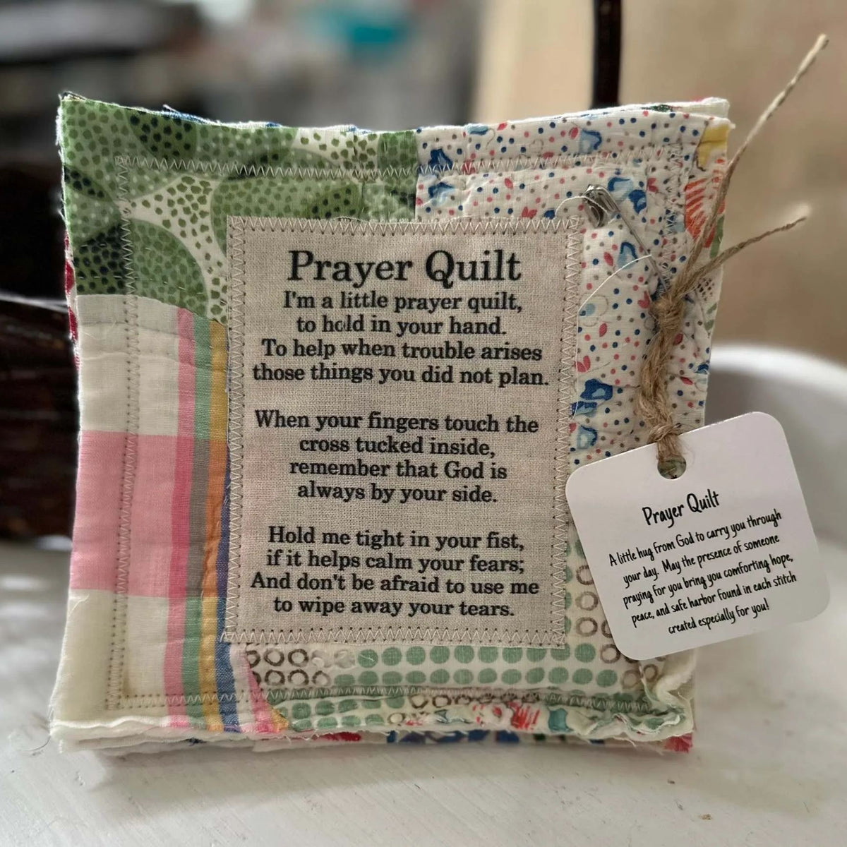 🎁🔥Prayer Quilt With Cross Inside (Approx. 5" square)