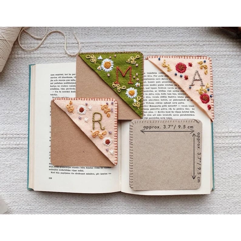 Christmas gift🎁Personalized Hand Embroidered Corner Bookmark