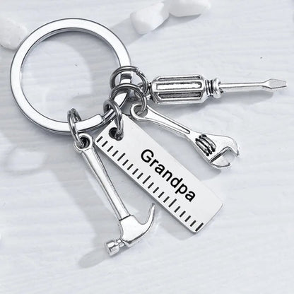 🎁Father's Day Gift: Car Enthusiast Tool Keychain for Dad