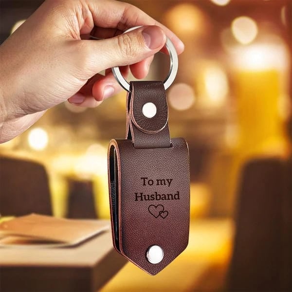 💖Valentine's Day hot sale✨Gift to Husband-Customized Leather Photo Text Keychain